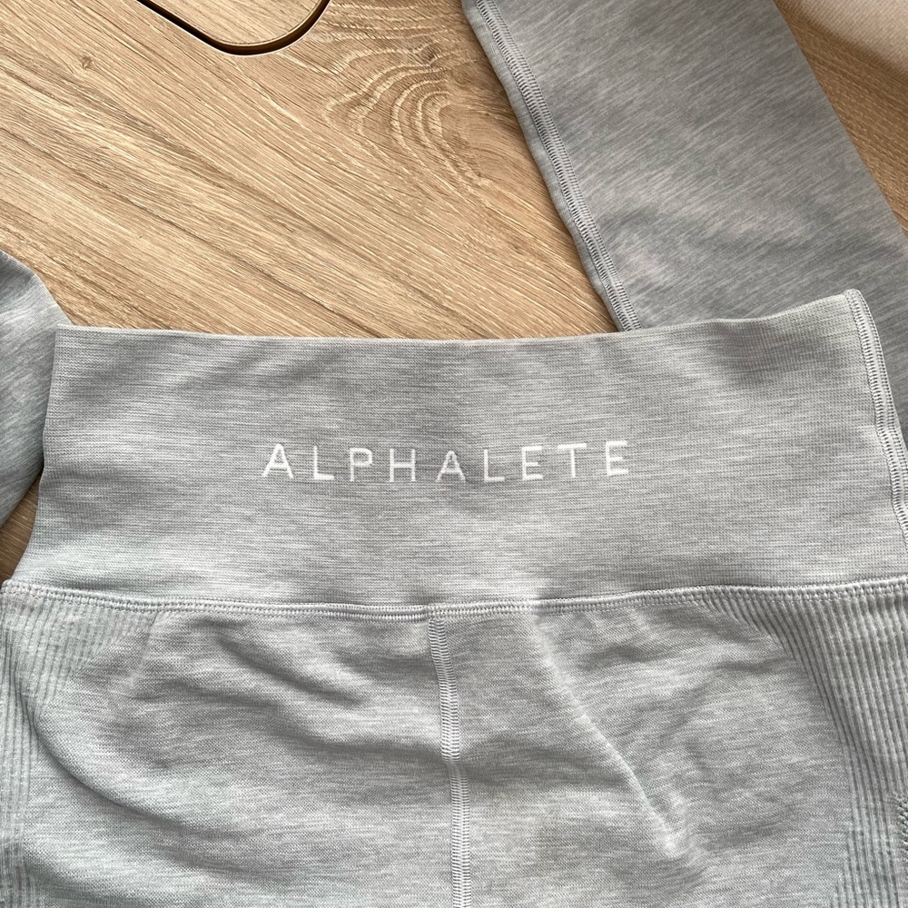 ALPHALETE AERO LEGGINGS ✨✨